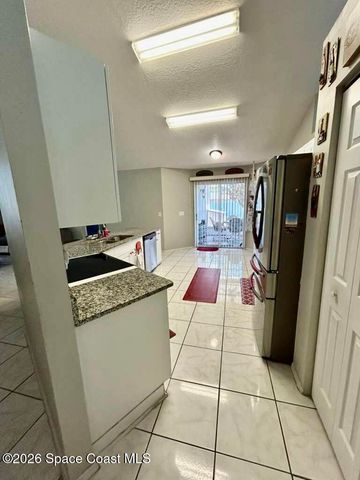 1098 Falconer Street NW, Palm Bay, FL 32907