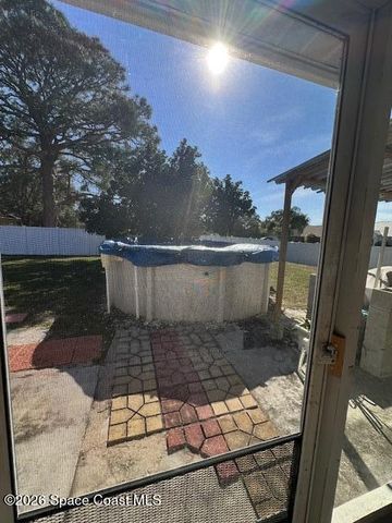 1098 Falconer Street NW, Palm Bay, FL 32907