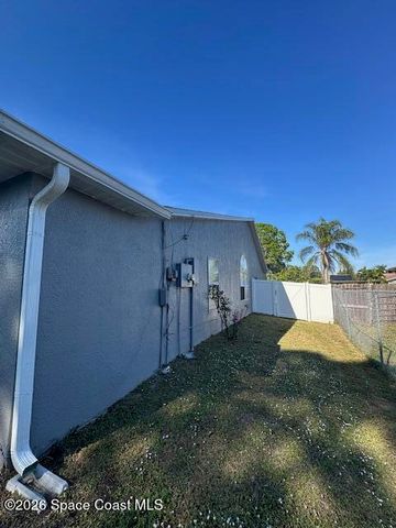 1098 Falconer Street NW, Palm Bay, FL 32907