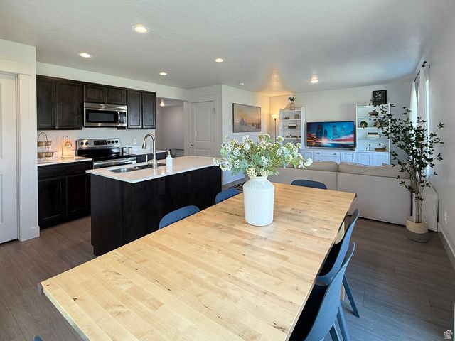 3713 S WHITE ASH DR, Mapleton, UT 84664