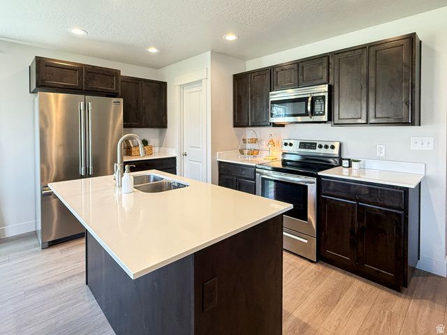 3713 S WHITE ASH DR, Mapleton, UT 84664