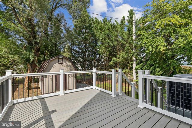 448 RIVER RD, Arnold, MD 21012