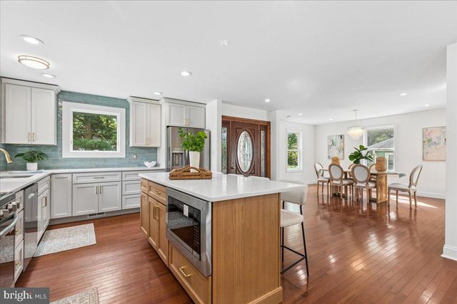 448 RIVER RD, Arnold, MD 21012