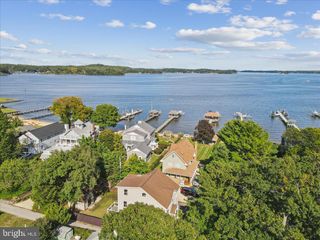 448 RIVER RD, Arnold, MD 21012