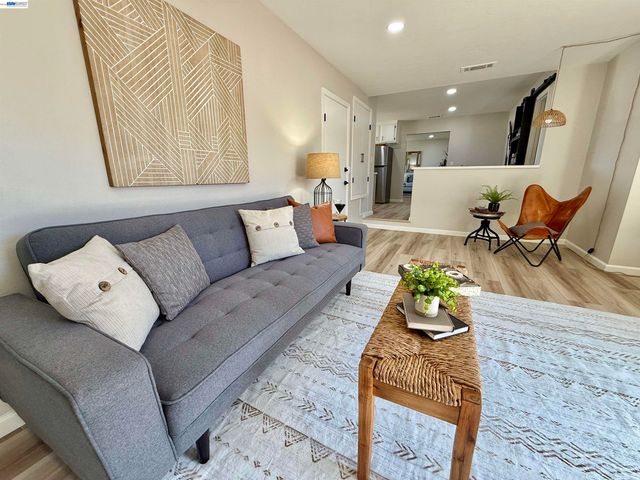 7036 Allegheny, Dublin, CA 94568