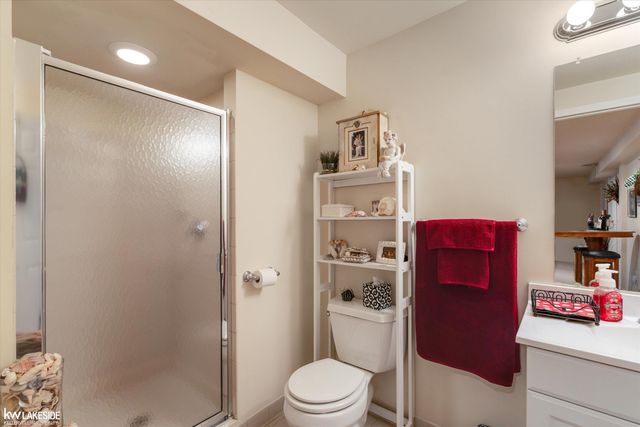 8160 Huntington Ridge Court, Washington Twp, MI 48094