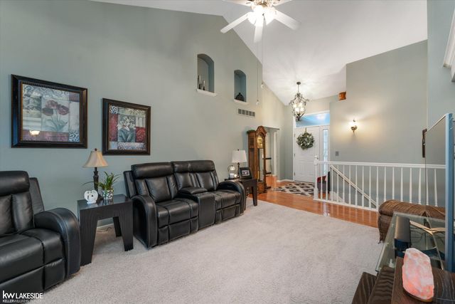 8160 Huntington Ridge Court, Washington Twp, MI 48094