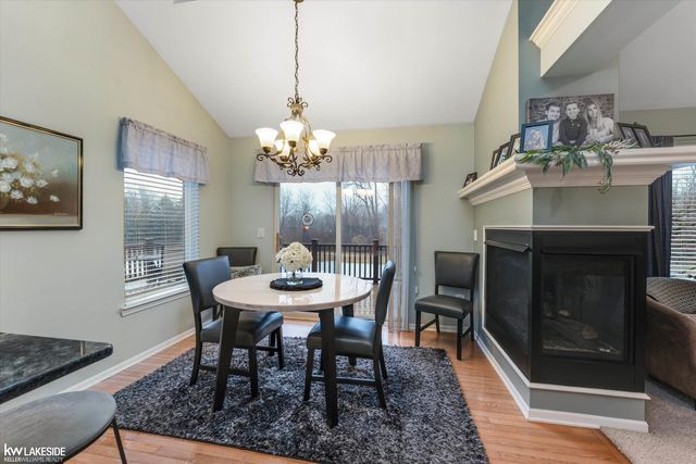 8160 Huntington Ridge Court, Washington Twp, MI 48094