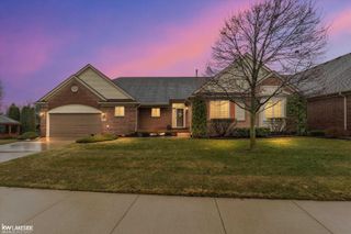 8160 Huntington Ridge Court, Washington Twp, MI 48094
