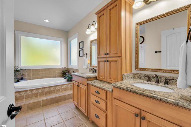 45 Verona Circle, Simpsonville, SC 29681