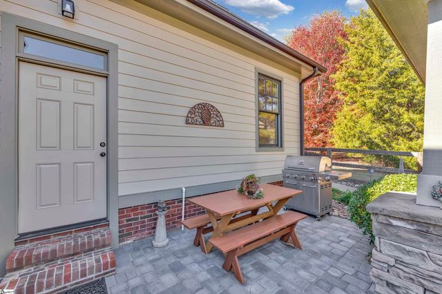 45 Verona Circle, Simpsonville, SC 29681