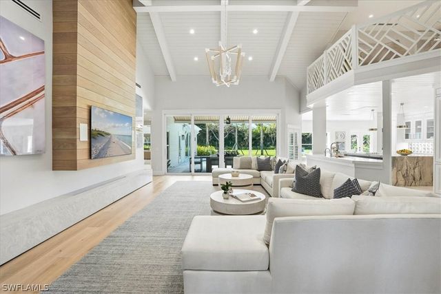 88 Eugenia DR, Naples, FL 34108