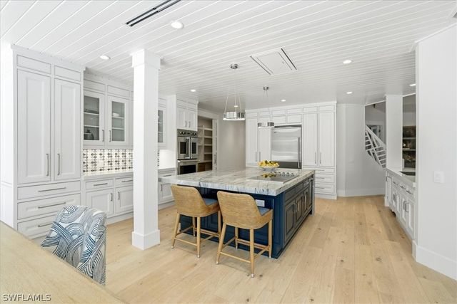 88 Eugenia DR, Naples, FL 34108