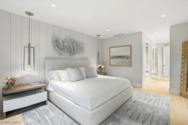 88 Eugenia DR, Naples, FL 34108