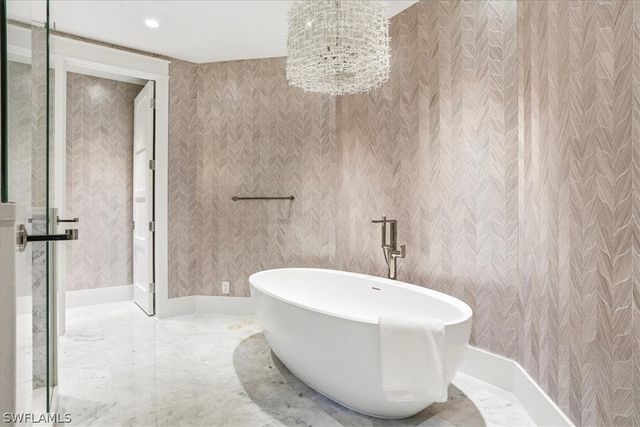 88 Eugenia DR, Naples, FL 34108