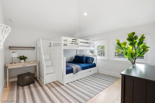 88 Eugenia DR, Naples, FL 34108