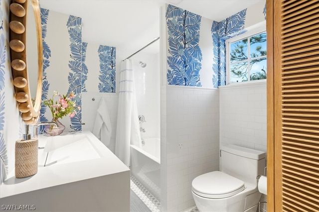 88 Eugenia DR, Naples, FL 34108