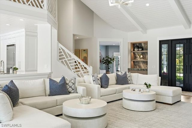 88 Eugenia DR, Naples, FL 34108