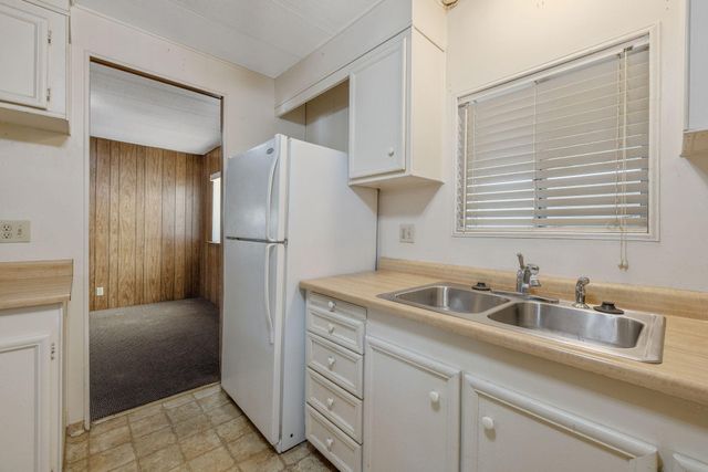 415 N Akers Street 50, Visalia, CA 93291