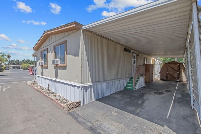 415 N Akers Street 50, Visalia, CA 93291