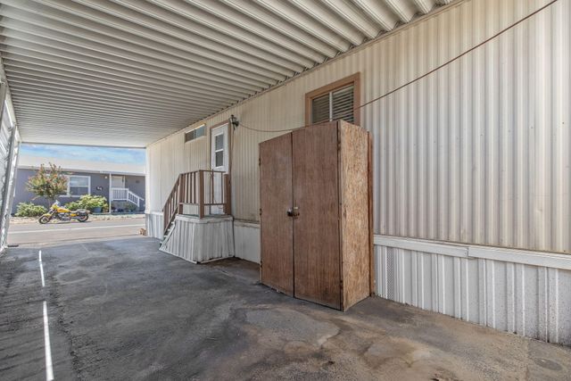 415 N Akers Street 50, Visalia, CA 93291