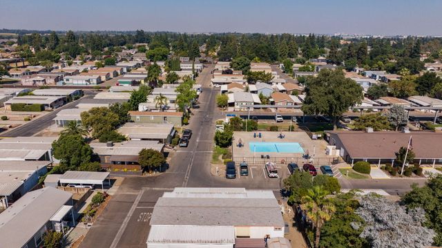 415 N Akers Street 50, Visalia, CA 93291