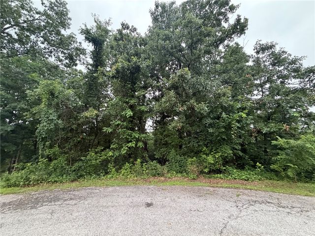 8 Aberfeld Lane, Bella Vista, AR 72715