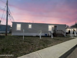 1 Avenue C, Hazlet, NJ 07730