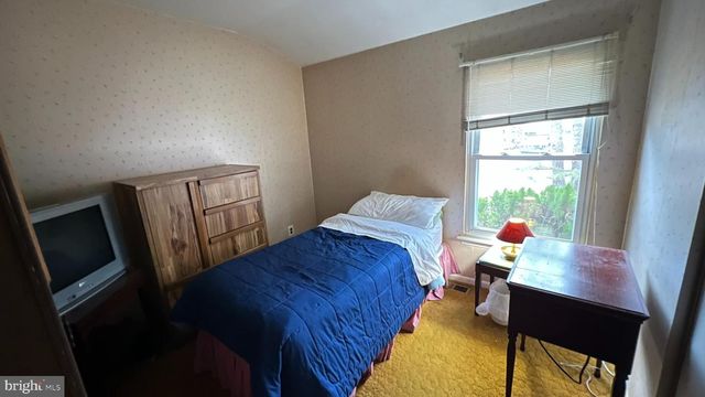 10 CEDAR HILL DR, Sicklerville, NJ 08081