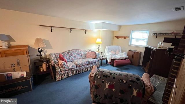 10 CEDAR HILL DR, Sicklerville, NJ 08081