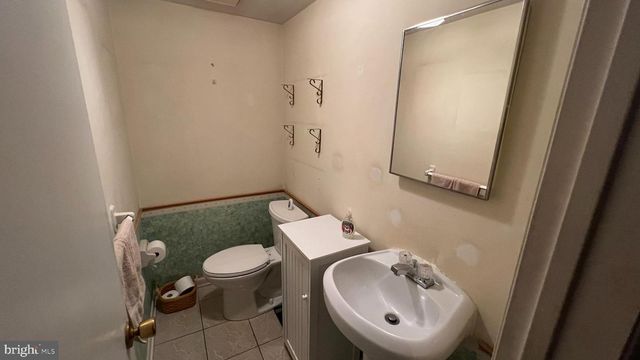 10 CEDAR HILL DR, Sicklerville, NJ 08081