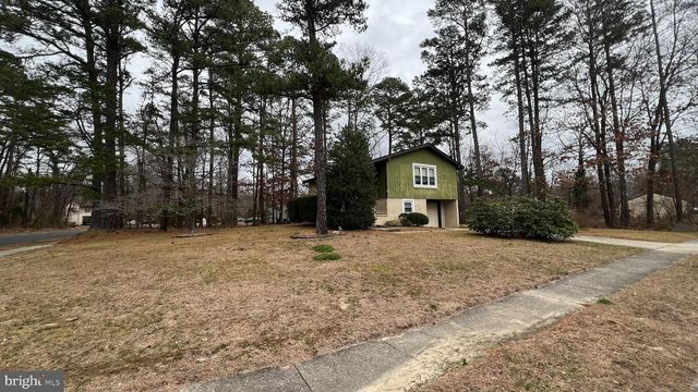 10 CEDAR HILL DR, Sicklerville, NJ 08081