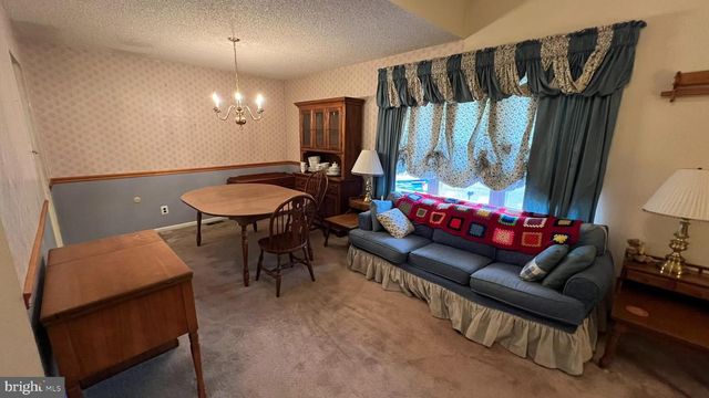 10 CEDAR HILL DR, Sicklerville, NJ 08081