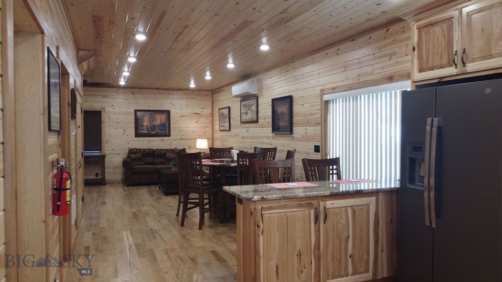 19 N Iris, West Yellowstone, MT 59758 photo 8