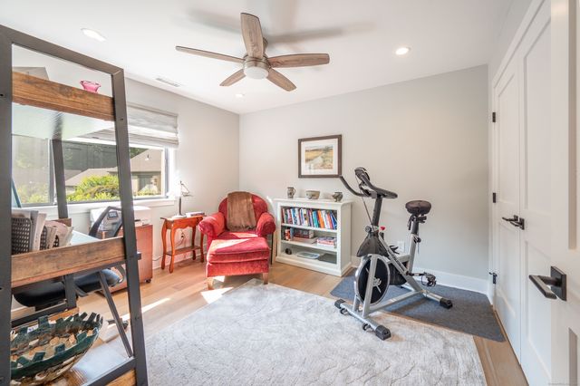 977 Heritage Village B, Southbury, CT 06488