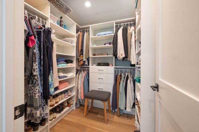 977 Heritage Village B, Southbury, CT 06488