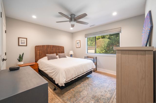 977 Heritage Village B, Southbury, CT 06488