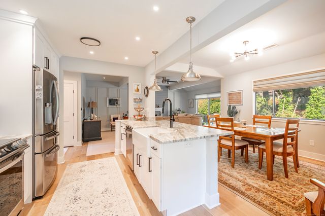 977 Heritage Village B, Southbury, CT 06488