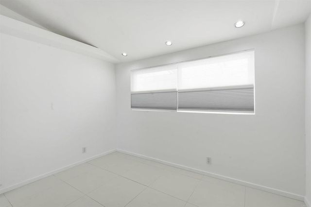 5628 Linda Rosa, La Jolla, CA 92037
