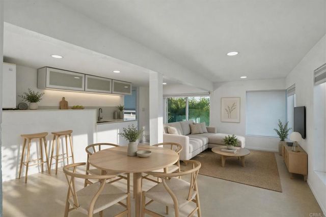 5628 Linda Rosa, La Jolla, CA 92037