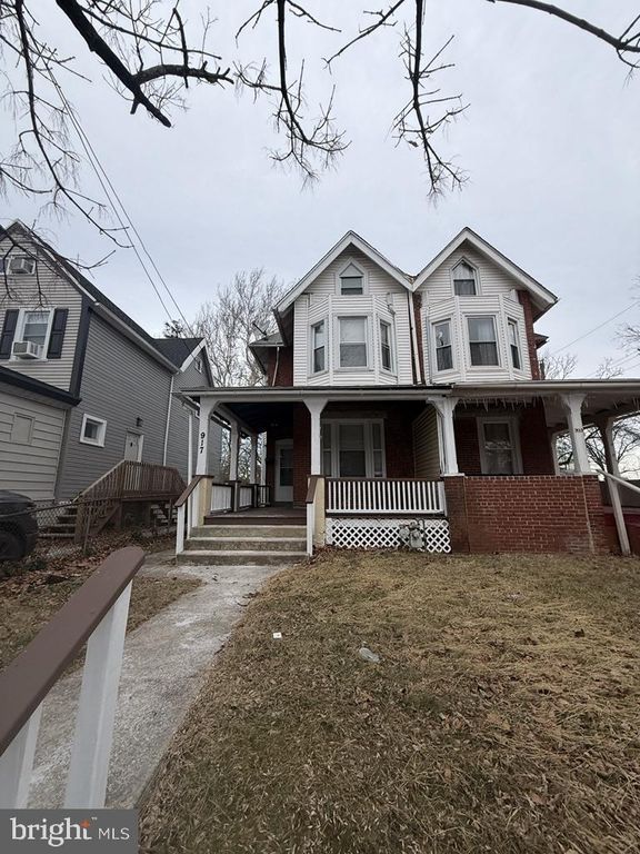 917 PEMBROKE AVE, LANSDOWNE, PA 19050 — exterior