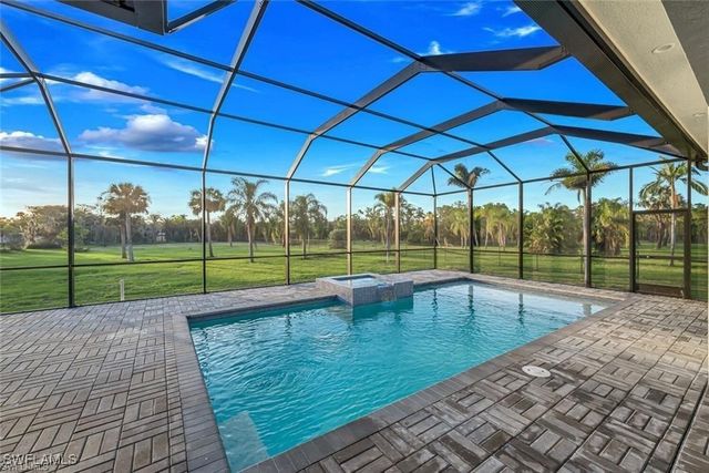 687 23rd ST SW, Naples, FL 34117