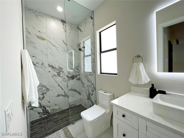 687 23rd ST SW, Naples, FL 34117