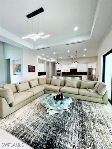 687 23rd ST SW, Naples, FL 34117