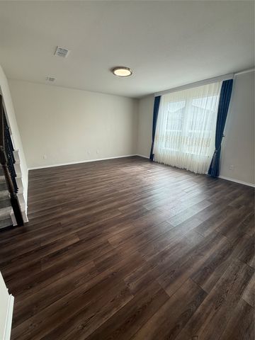 909 Cormorant Street, Princeton, TX 75407