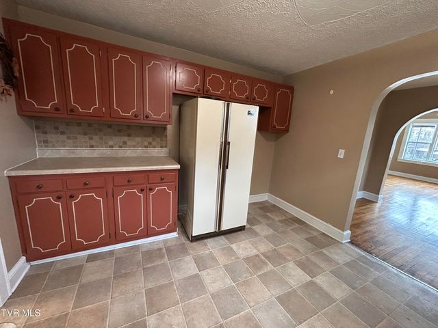 202 Northeast Railroad Avenue, Wise, VA 24293