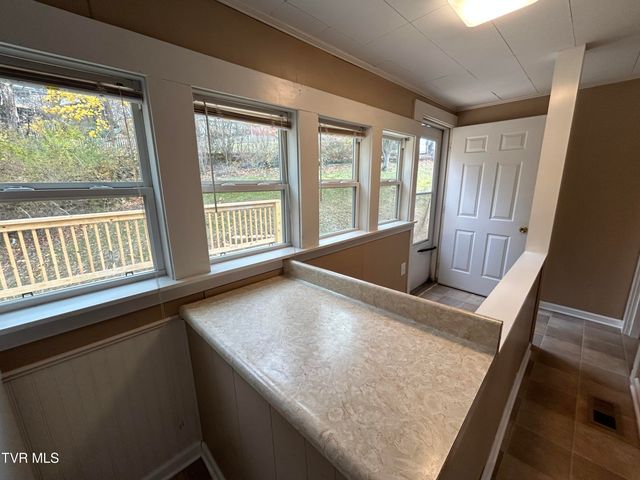 202 Northeast Railroad Avenue, Wise, VA 24293