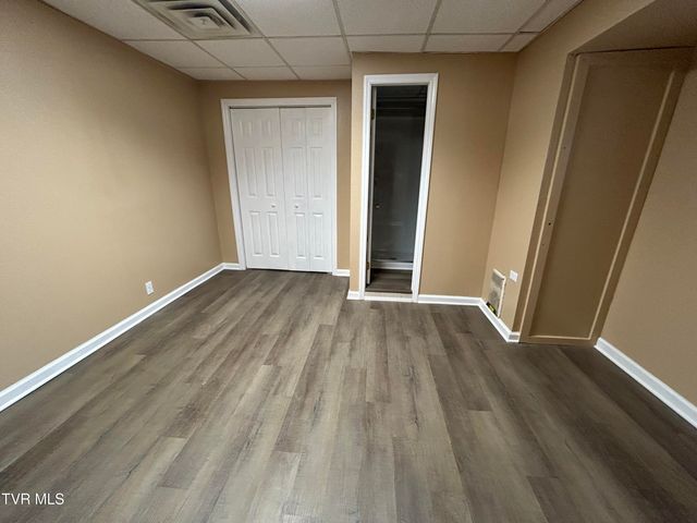 202 Northeast Railroad Avenue, Wise, VA 24293