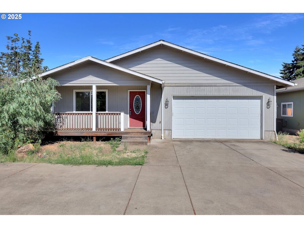 1633 S St, Springfield, OR 97477