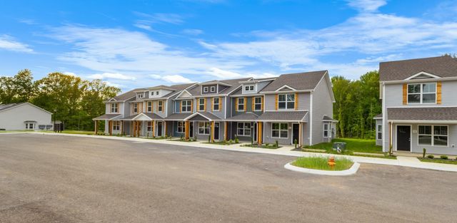 130 Quarry Point Dr, Clarksville, TN 37043